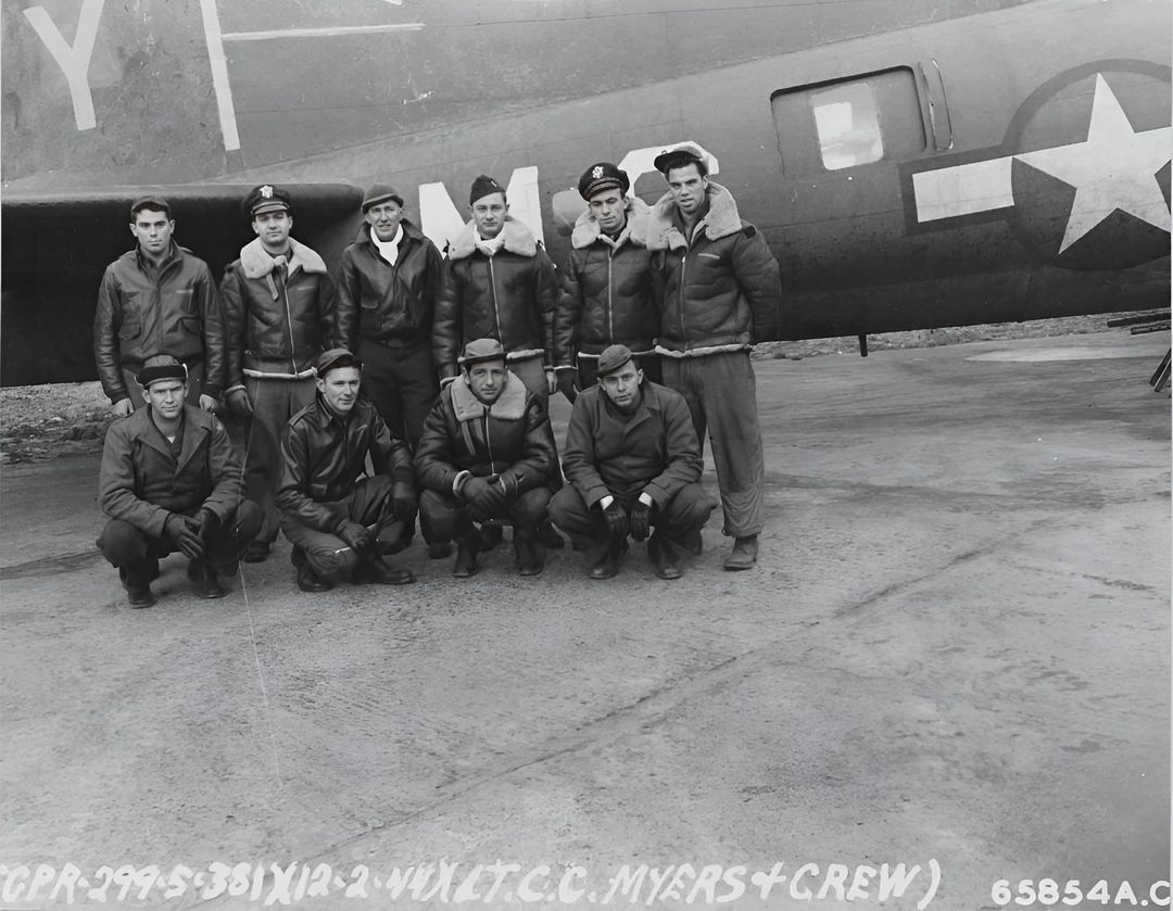535thsqn,381stBG.Lt C. Meyers & Crew, by Return Ticket.jpg