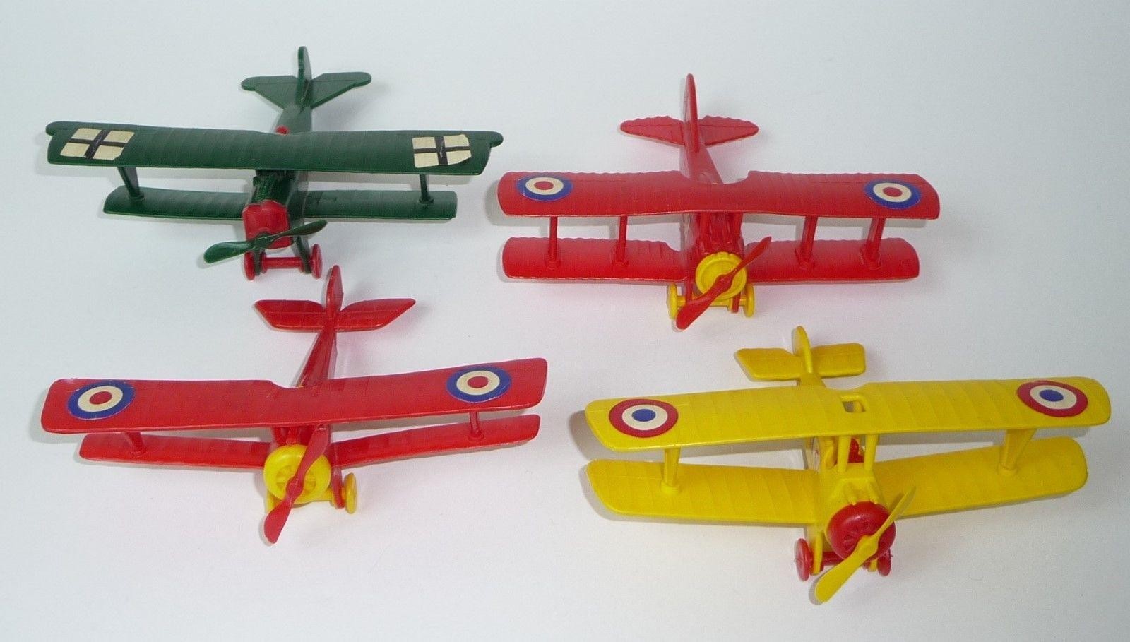 plastic-airplanes-biplane-red-yellow_1_a0ddb4dc9f2c846c692e3d917f7c41f8-2.jpg