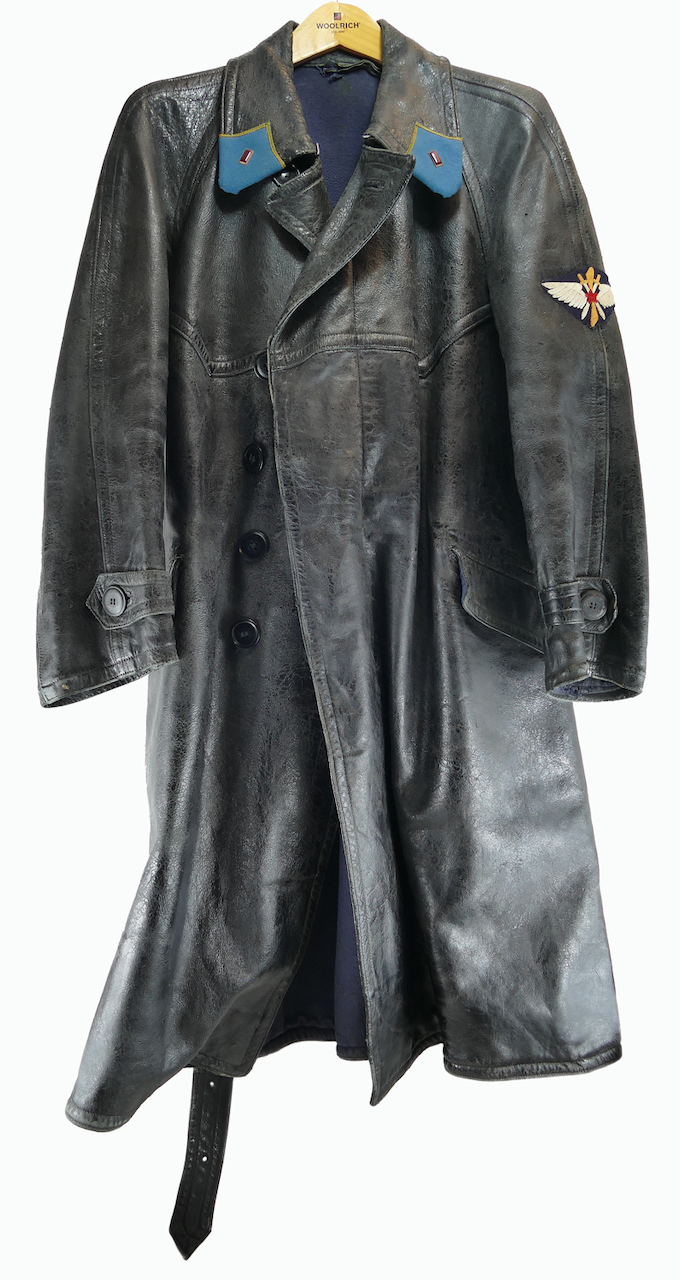 soviet_WWII_air_force_pilot_leather_coat.jpg