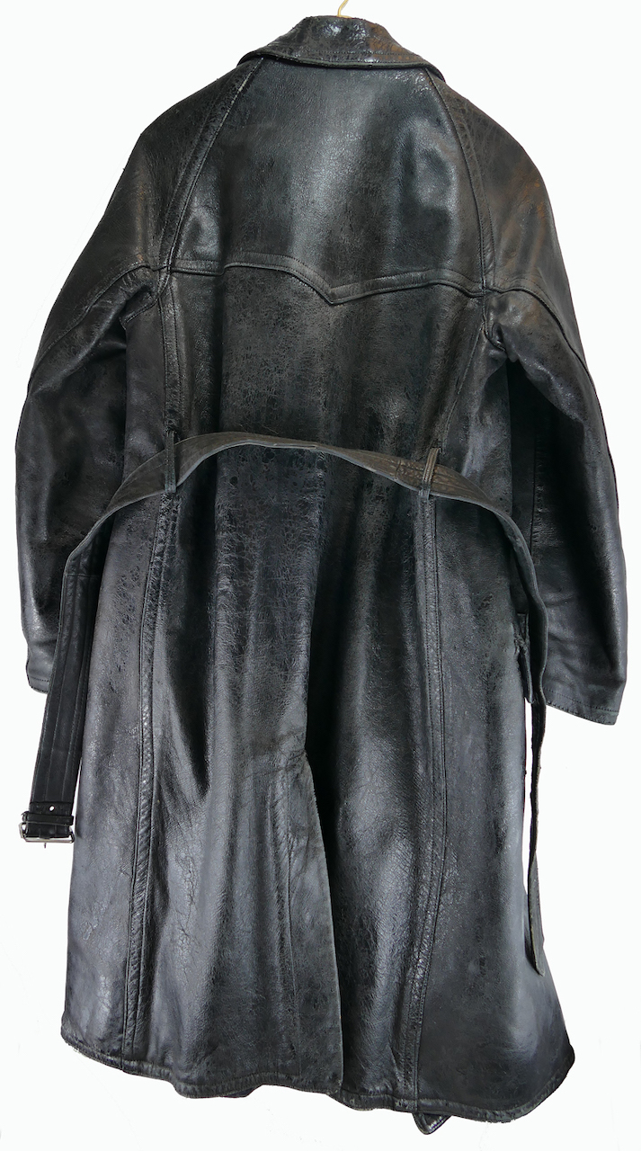 soviet_WWII_air_force_pilot_leather_coat_4.jpg