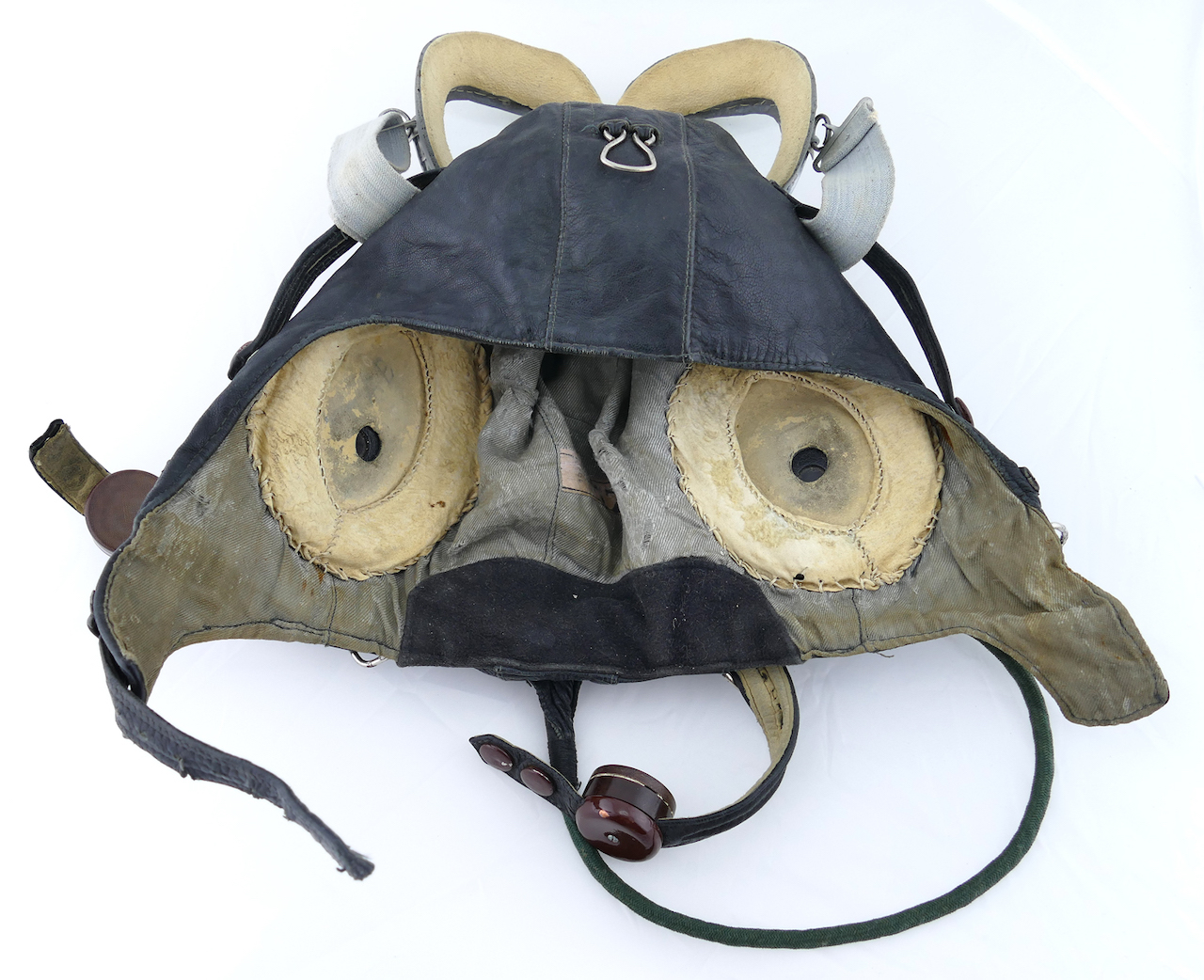 soviet_WWII_leather_flight_helmet_with_goggles_7.jpg