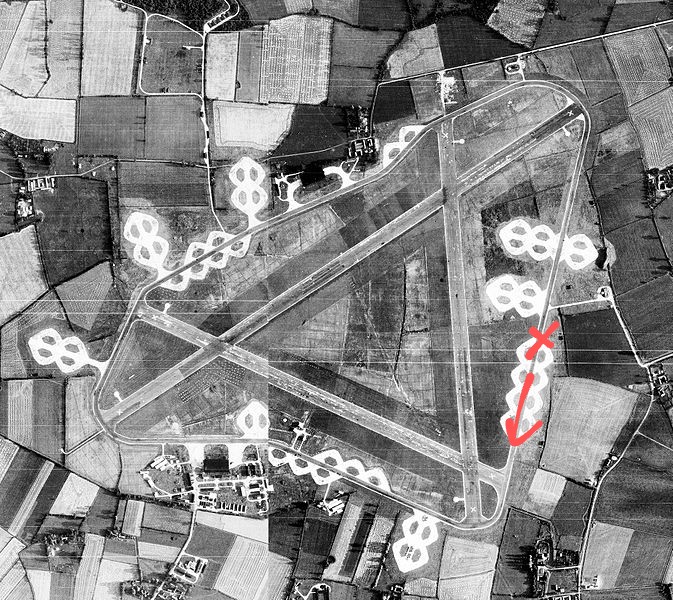 673px-RAF_Fersfield_-_29_Aug_1946_Airfield~3.jpg