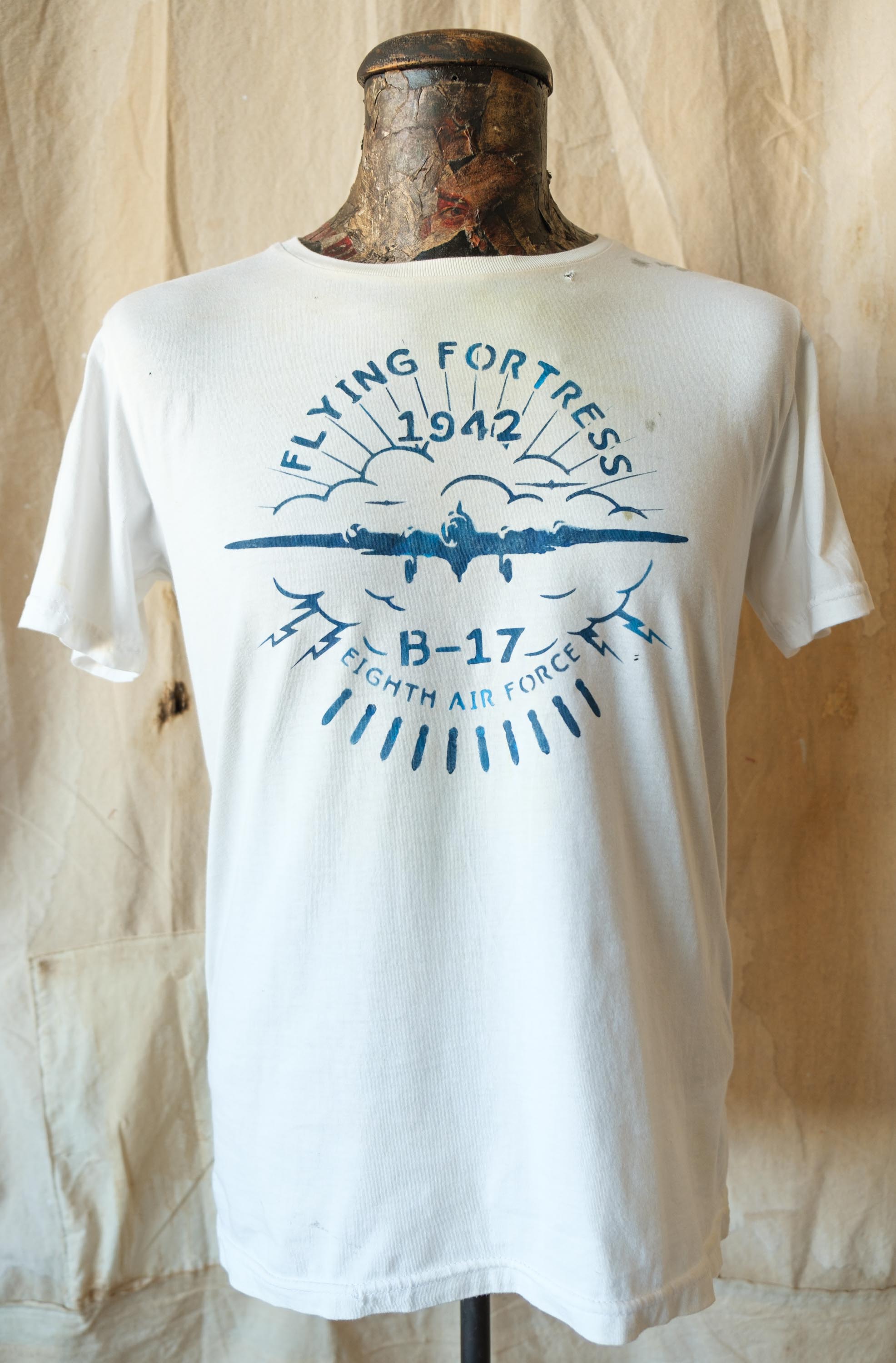 88th_Company_b17_flying_fortress_t-shirt-5.jpg