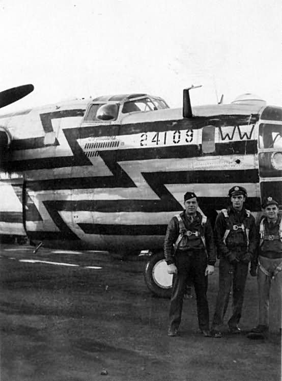 B-24D_41-24109_Formation_Ship_Plane_Crew_466th_Bomb_Group_8th_Air_Force.jpg