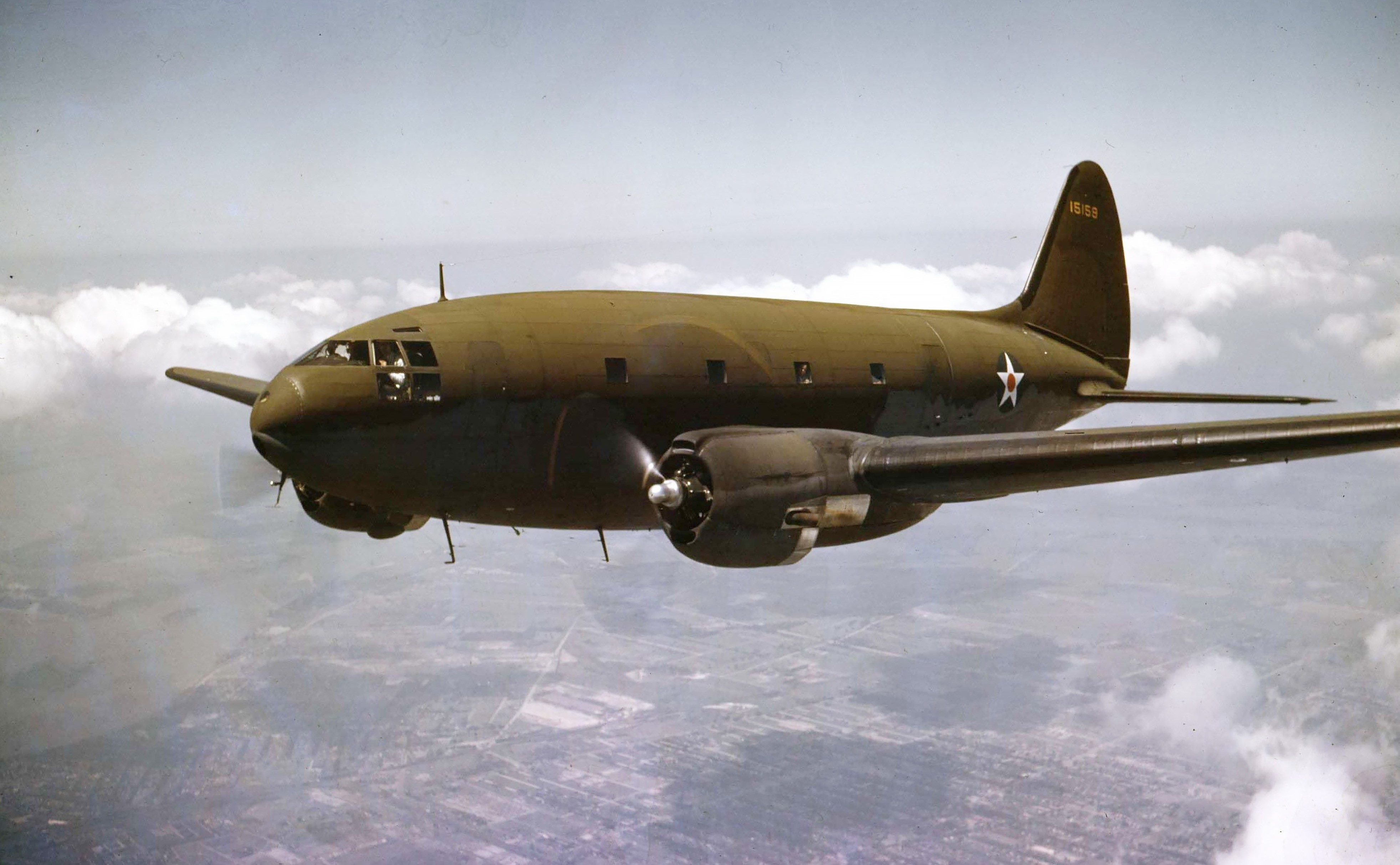 C-46_41-5159_1942_4~2.jpg