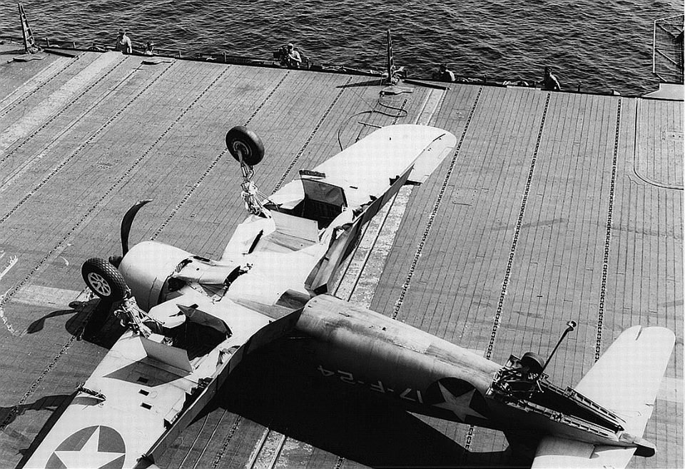 Corsair, VF-17, Bunker Hill 1943.jpg