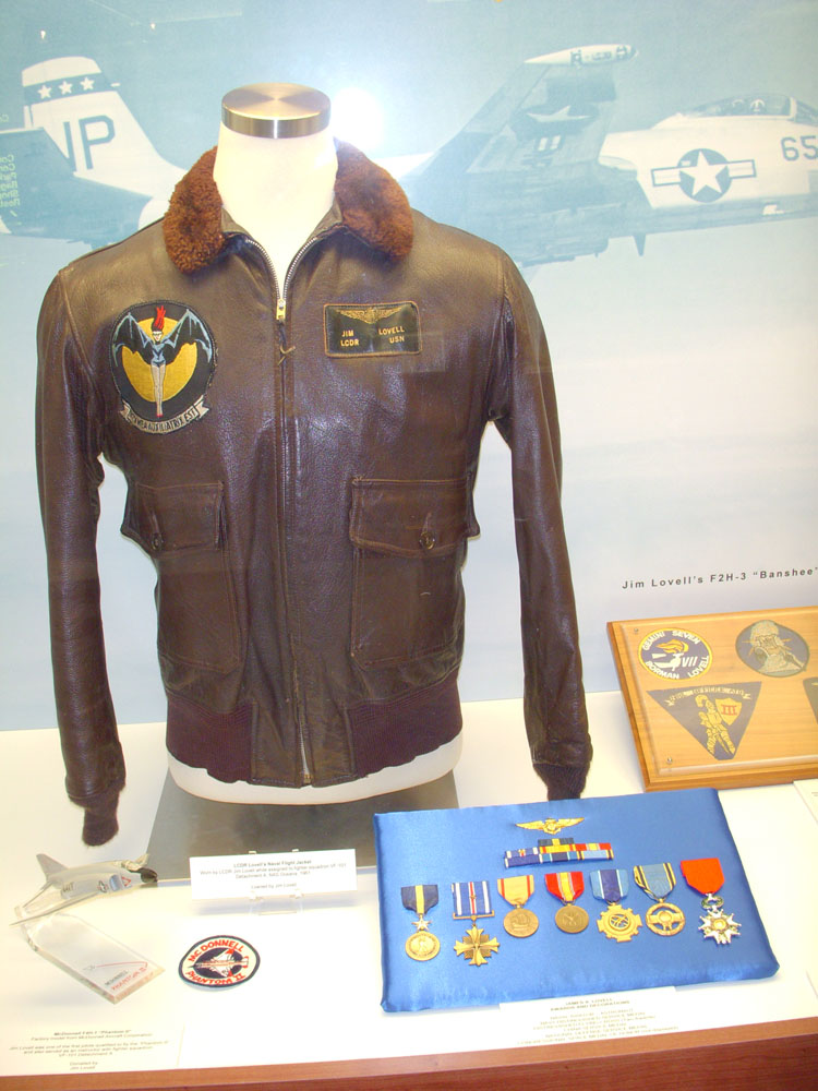 Jim Lovell G-1 jacket.jpg