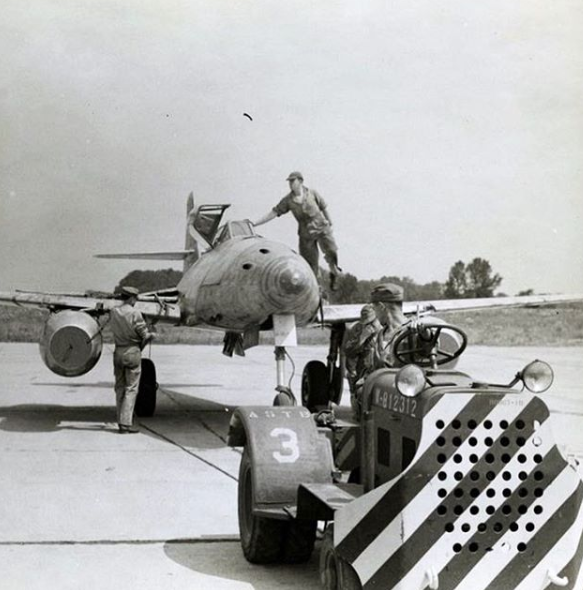 Me 262 on the Flight Line.png