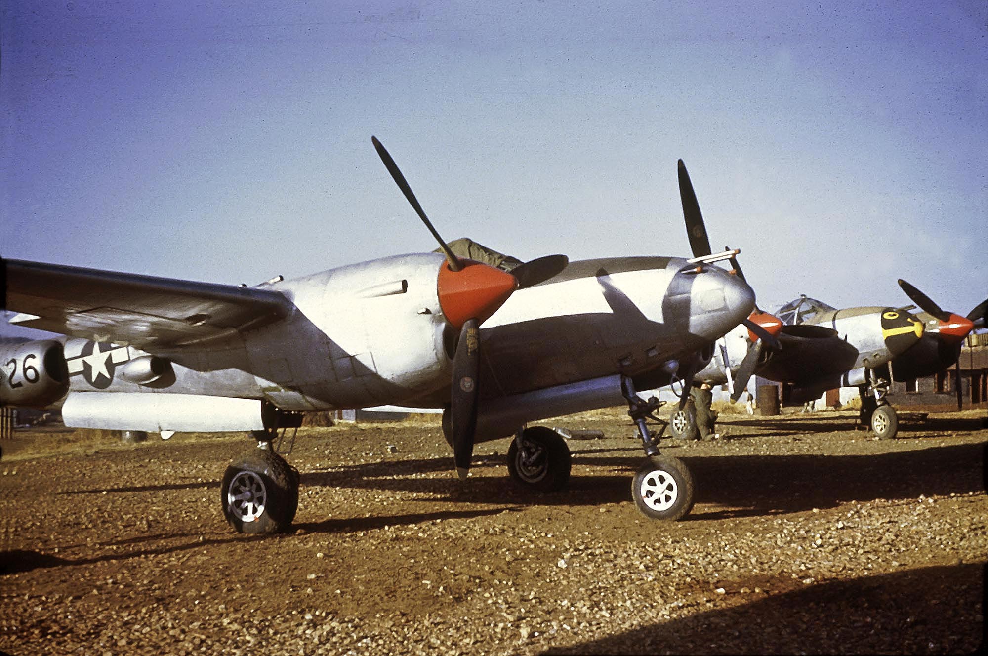 P-38s_449th_FS_51st_FG_Chengkung_1945.jpg