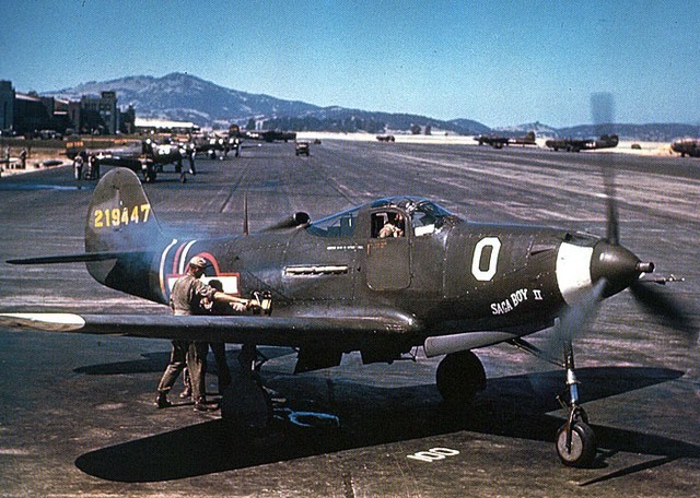 P-39N_Airacobra_of_the_357th_Fighter_Group_at_Hamilton_Field_in_July_1943.jpg