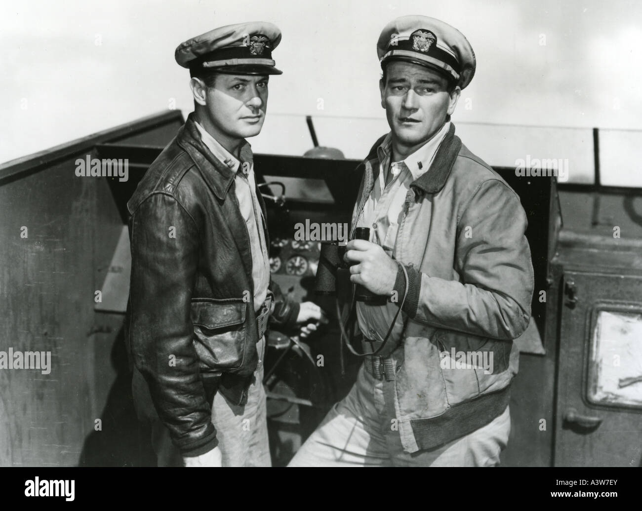 they-were-expendable-1945-mgm-film-with-john-wayne-right-and-robert-A3W7EY.jpg