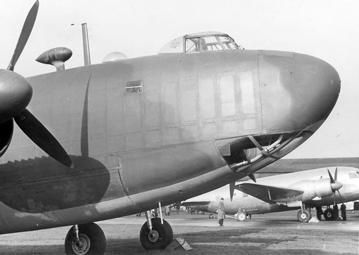 Windsor_2nd_Prototype_Farnborough_1945~2.jpg