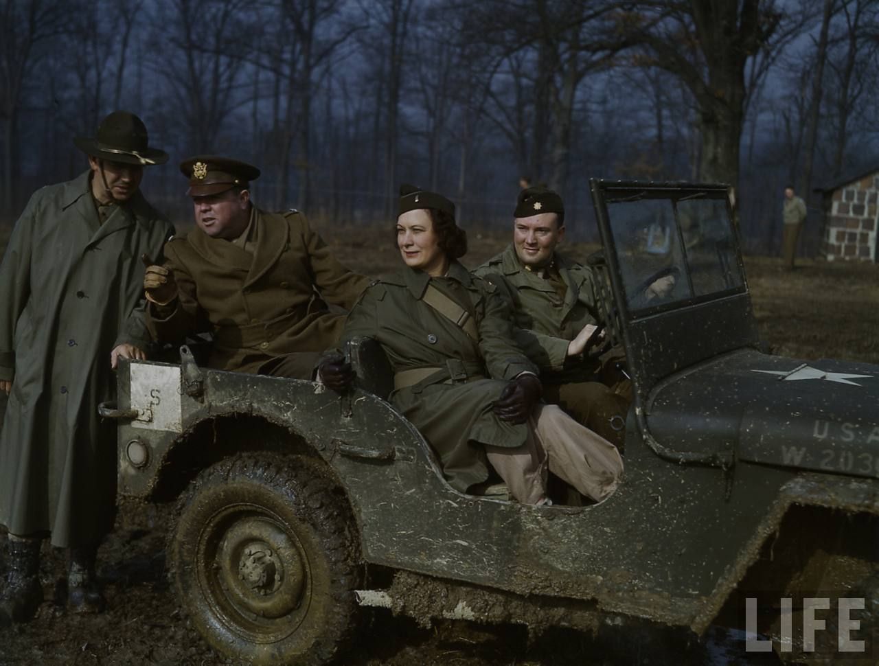 WWII in colour Vehicles_25.jpg